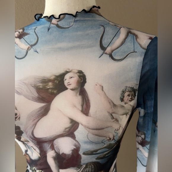 Mesh crop cherub print long sleeve top - Picture 7 of 7